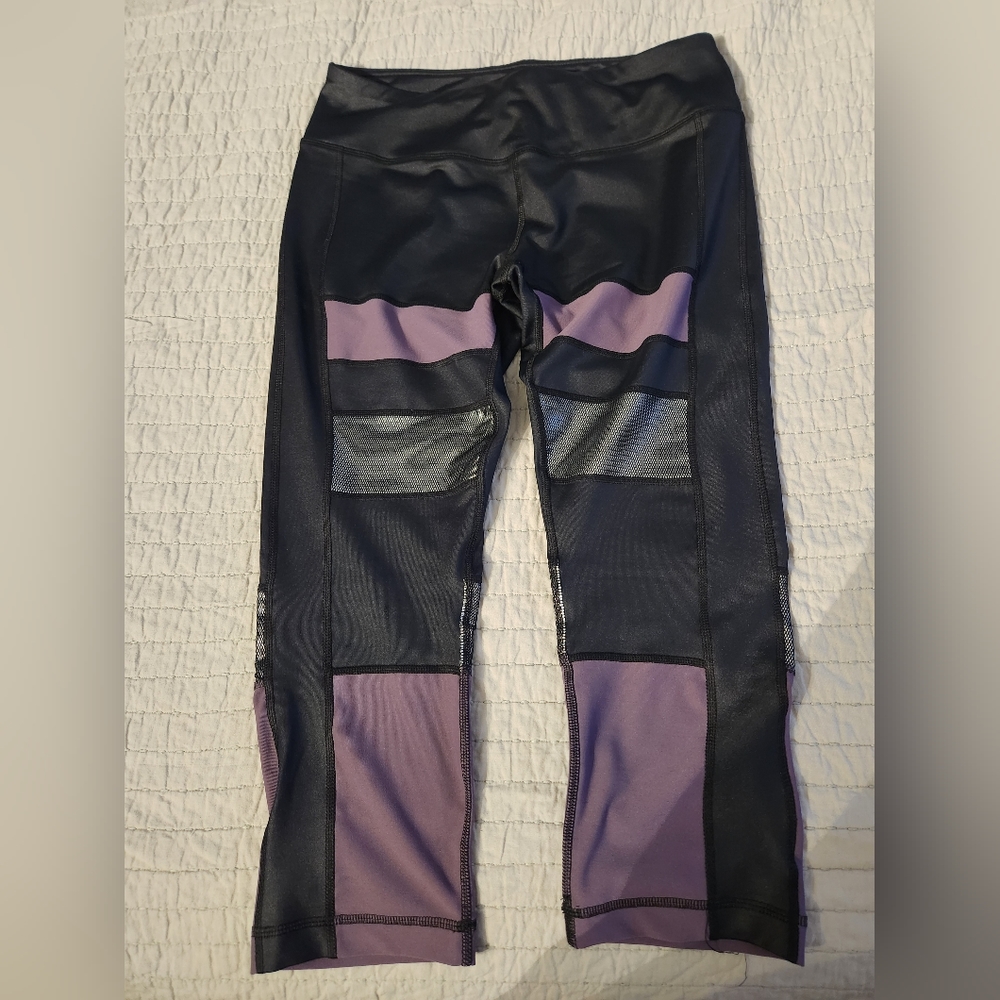 90 degree capris